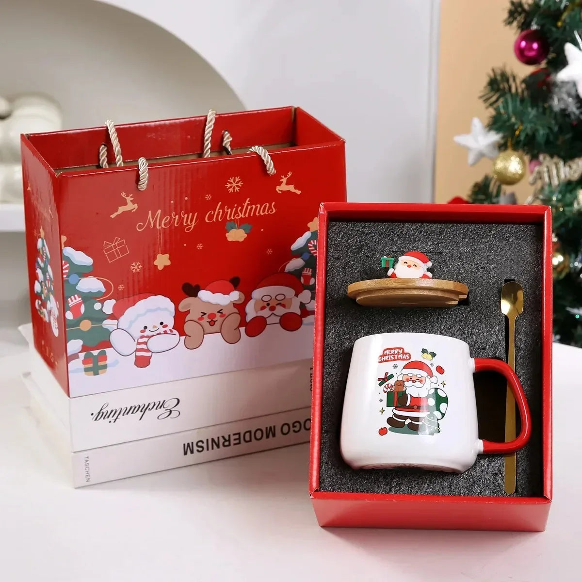 New Year Heartwarming Christmas Gift Set:Thermostat Mugs Cup Santa Claus Ceramic Cup Lid Spoon Mugs Coffee Cups Office or Home