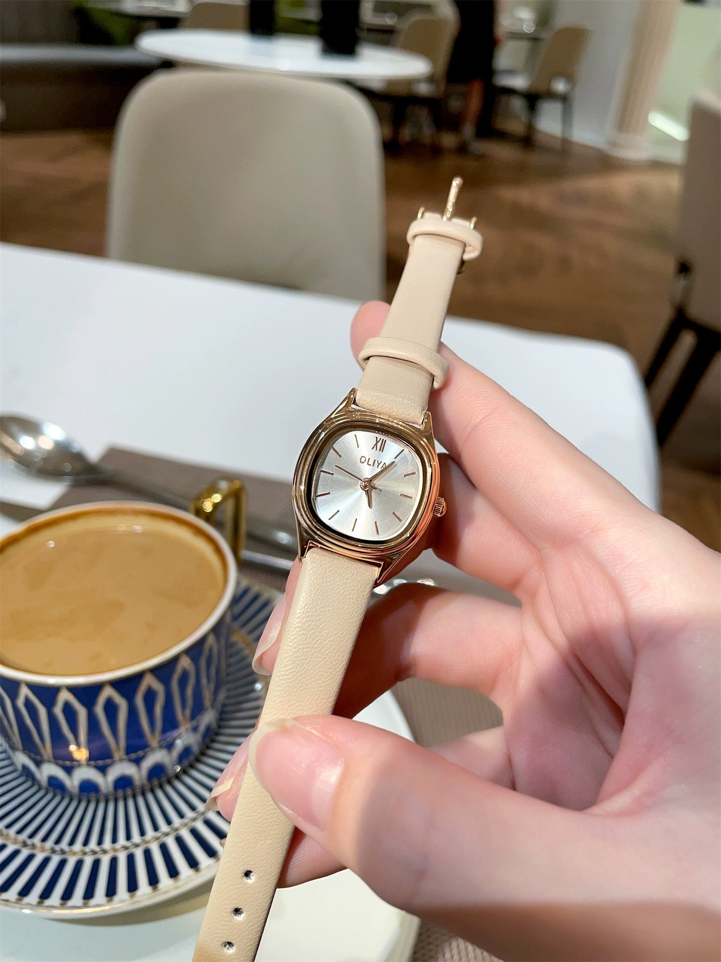 Niche Art Exquisite Women's Brand Mechanical Watch