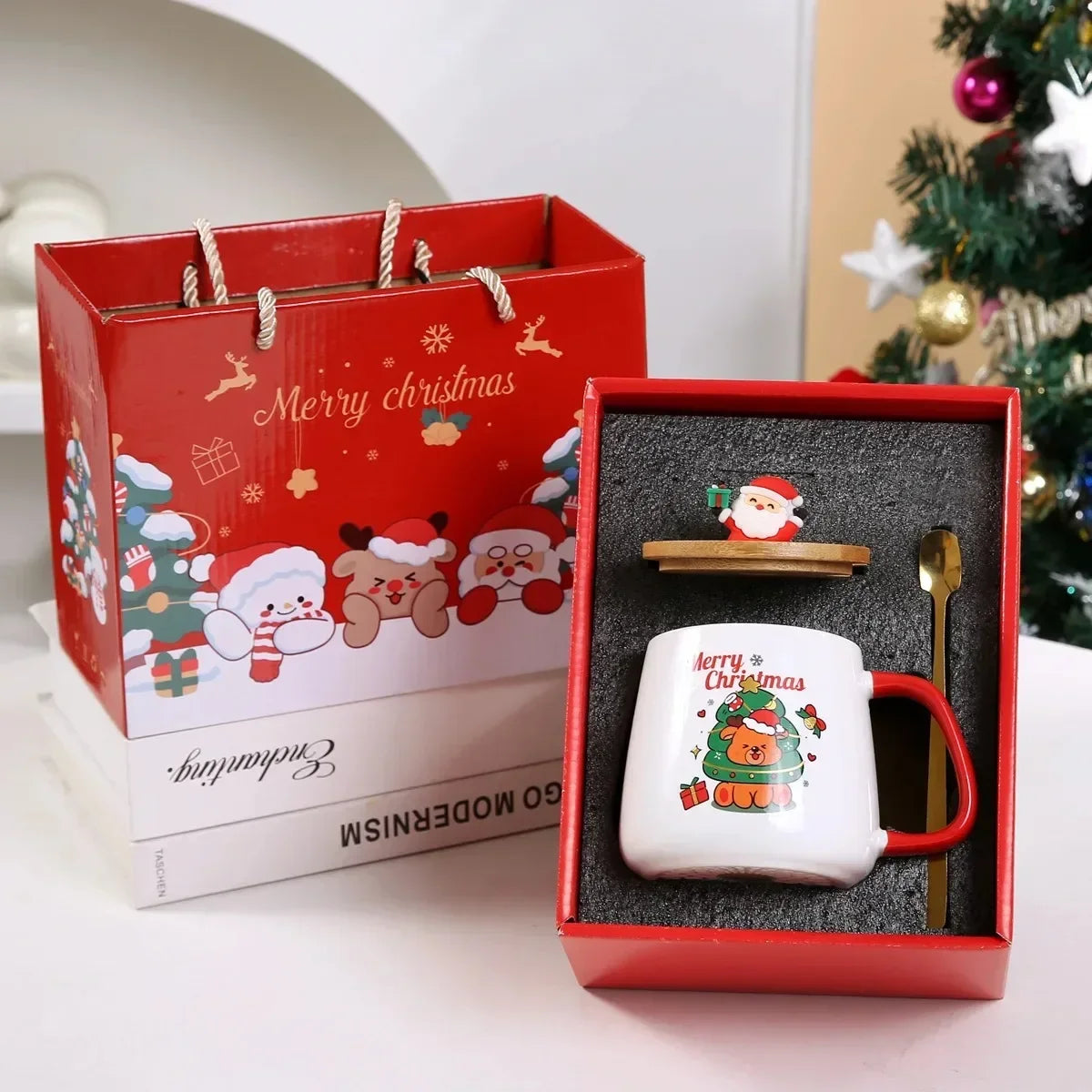 New Year Heartwarming Christmas Gift Set:Thermostat Mugs Cup Santa Claus Ceramic Cup Lid Spoon Mugs Coffee Cups Office or Home